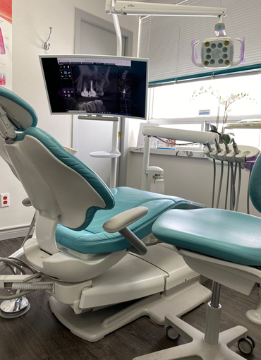 Dentist chair, North York Endodontist